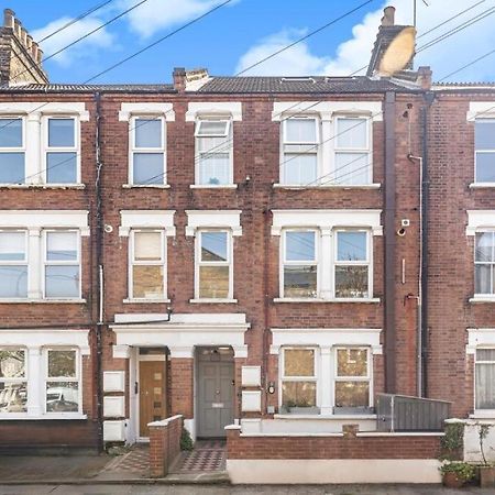 Brilliant 2 Bed Apartment - Spacious, Central & Well-Connected Londra Dış mekan fotoğraf